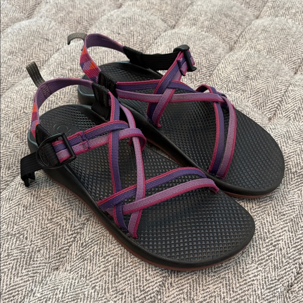 Chaco sandals size 6